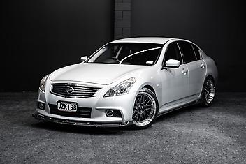 152,000 Km, Sedan, 3690 cc, Petrol engine, Tiptronic