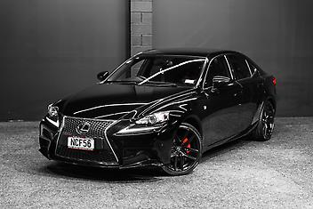119,000 Km, Sedan, 2500 cc, Petrol engine, Tiptronic