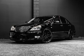 120,000 Km, Sedan, 4292 cc, Petrol engine, Automatic