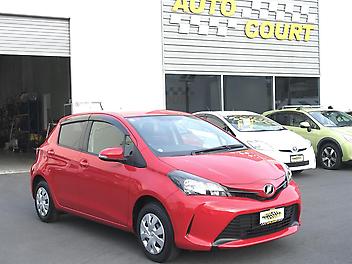 28,343 Km, Hatchback, 996 cc, Petrol engine, CVT