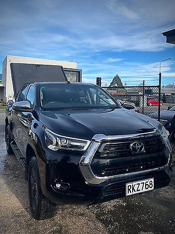 50,183 Km, Utility, 2755 cc, Diesel engine, Automatic