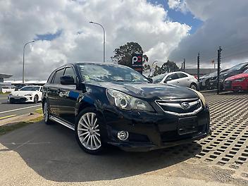 99,750 Km, Station Wagon, 2457 cc, Petrol engine, Automatic