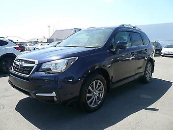 76,000 Km, RV/SUV, 2000 cc, Petrol engine, automatic