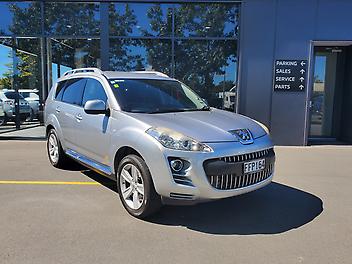 146,233 Km, RV/SUV, 2179115 cc, Diesel engine, 6-gear automatic