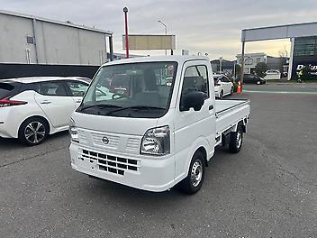25 Km, Utility, 658 cc, Petrol engine, Automatic