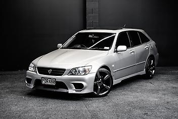 131,043 Km, Station Wagon, 1998 cc, Petrol engine, Automatic