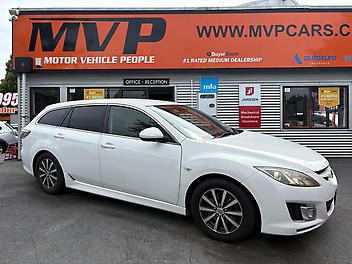 153,300 Km, Station Wagon, 1990 cc, Petrol engine, Automatic