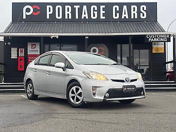 72,656 Km, Hatchback, 1797 cc, Hybrid engine, Automatic