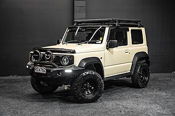 42,000 Km, RV-SUV, 1462 cc, Petrol engine, Automatic