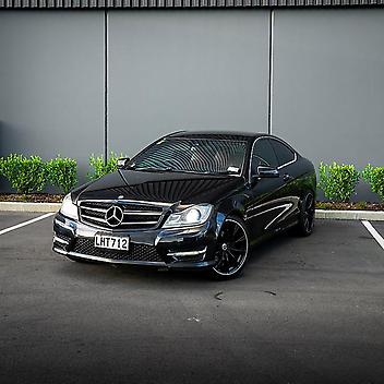 164,403 Km, Coupe, 1790 cc, Petrol engine, Automatic