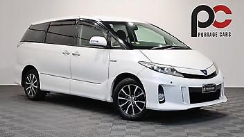 142,240 Km, People Movers, 2362 cc, Hybrid engine, Automatic