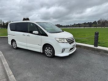 152,437 Km, Station Wagon, 1997 cc, Petrol engine, Automatic