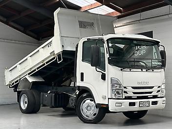 59,075 Km, Truck - Tip Truck, 5193 cc, Diesel engine, Auto