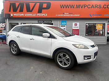 195,601 Km, Station Wagon, 2260 cc, Petrol engine, Automatic