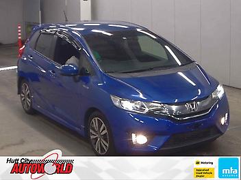 84,053 Km, Hatchback, 1500 cc, Hybrid (Petrol) engine, Automatic