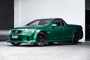 133,000 Km, Ute, 6000 cc, Petrol engine, Automatic