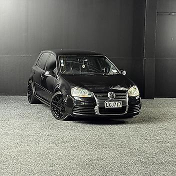145,000 Km, Hatchback, 3180 cc, Petrol engine, Automatic