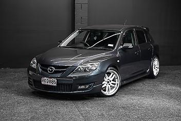 107,000 Km, Hatchback, 2260 cc, Petrol engine, Manual