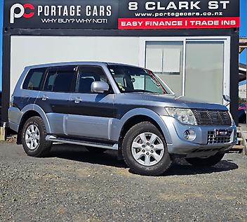 144,500 Km, RV-SUV, 3200 cc, Diesel engine, Automatic