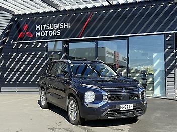 122,300 Km, RV/SUV, 2488135 cc, Petrol engine, CVT