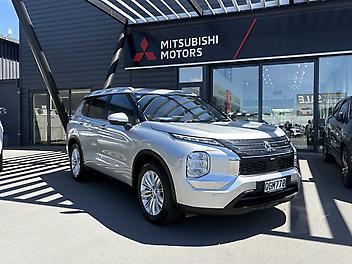 84,782 Km, RV/SUV, 2488135 cc, Petrol engine, CVT