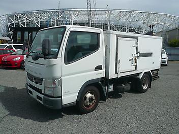 113,500 Km, TRUCK, 3000 cc, Diesel engine, 5-Speed Manual