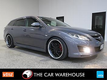 195,893 Km, Station Wagon, 2480 cc, Petrol engine, 6-Speed Manual