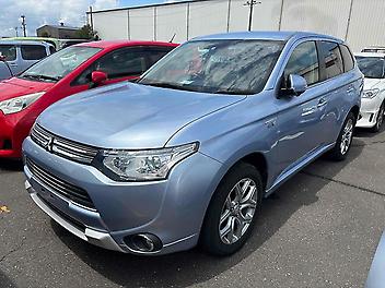 71,210 Km, SUV, 2000 cc, Plug-in hybrid engine, Automatic