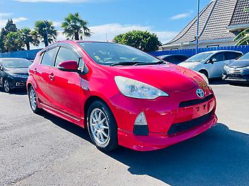 98,957 Km, Hatchback, 1496 cc, Hybrid engine, Automatic