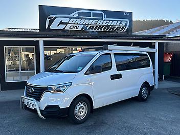 97,665 Km, Van, 2497 cc, Diesel engine, Auto