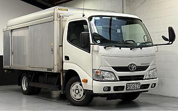 134,309 Km, Truck - Box Body, 4000 cc, Diesel engine, Auto