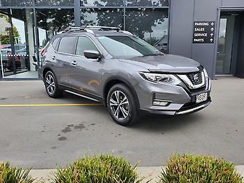 68,000 Km, RV/SUV, 2488125 cc, Petrol engine, CVT