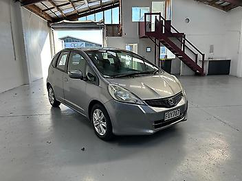 152,948 Km, Hatchback, 1339 cc, Petrol engine, Manual