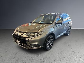 121,000 Km, Station Wagon, 2360 cc, Petrol engine, CVT