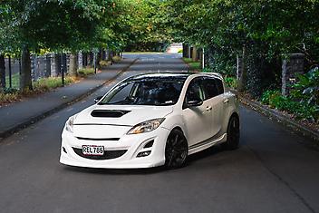 127,000 Km, Hatchback, 2260 cc, Petrol engine, Manual