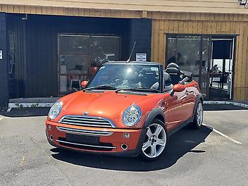 108,100 Km, Convertible, 1598 cc, Petrol engine, Automatic