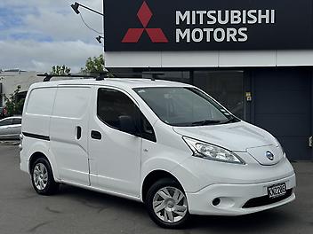 73,500 Km, Van, Electric engine, Automatic