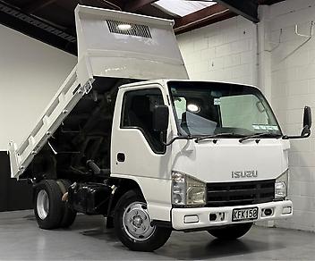 232,500 Km, Truck - Tip Truck, 2990 cc, Diesel engine, Manual