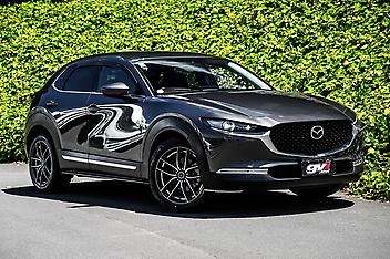 77,177 Km, SUV, 2000 cc, Petrol engine, Automatic