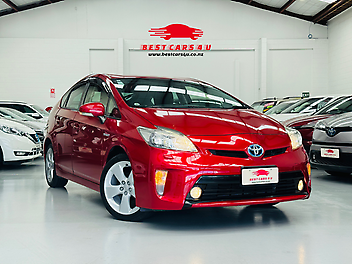 102,528 Km, Sedan, 1797 cc, Hybrid engine, Automatic