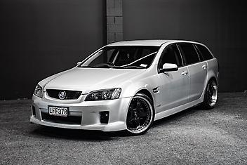 199,000 Km, Station Wagon, 3564 cc, Petrol engine, Automatic