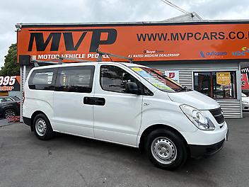 243,586 Km, People Movers, 2497 cc, Diesel engine, Manual