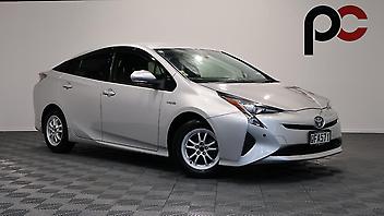 90,600 Km, Sedan, 1797 cc, Hybrid engine, Automatic