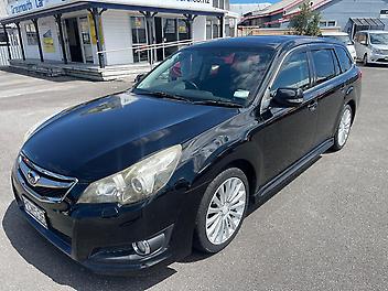 118,765 Km, Wagon, 2457 cc, Petrol engine, Auto