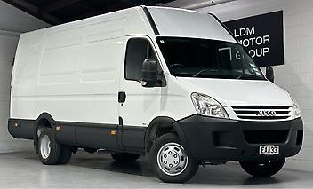 189,000 Km, Van, 2998 cc, Diesel engine, AT