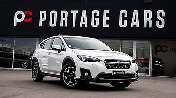 98,700 Km, RV-SUV, 2000 cc, Petrol engine, Automatic