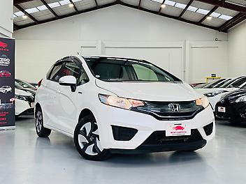 99,834 Km, Hatchback, 1496 cc, Hybrid engine, Automatic