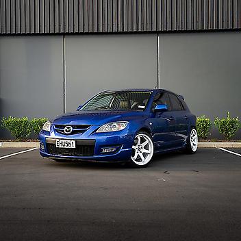 156,157 Km, Hatchback, 2260 cc, Petrol engine, Automatic