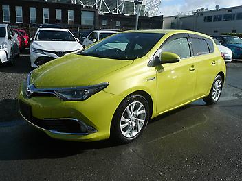 88,000 Km, Hatchback, 1800 cc, Hybrid (Electric) engine, automatic