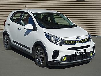 17,138 Km, Hatchback, 1248 cc, Petrol engine, Automatic